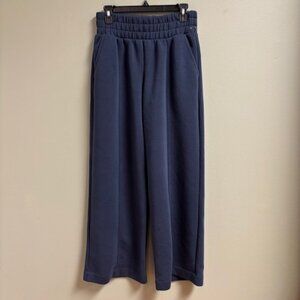 Old Navy Active Womens Bounce Fleece Pull On Pants Size M Wide Leg Stretch